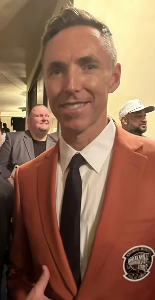 Steve Nash height profile photo