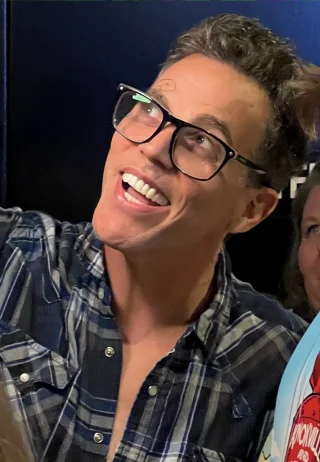 Steve-O height profile photo