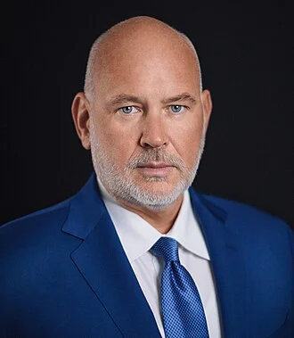 Steve Schmidt height profile photo