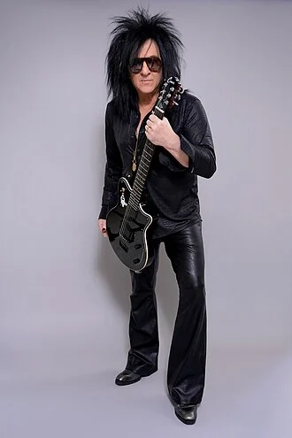Steve Stevens height profile photo