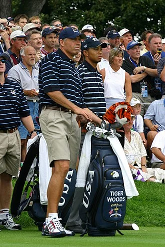 Steve Williams (caddie) height profile photo