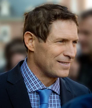 Steve Young height profile photo