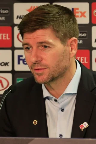 Steven Gerrard height profile photo