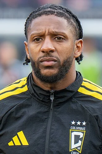 Steven Moreira height profile photo