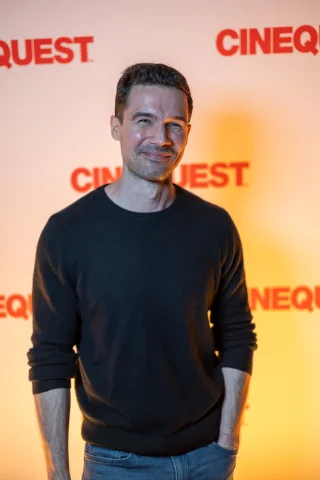 Steven Strait height profile photo