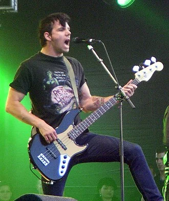 Stu Richardson height profile photo