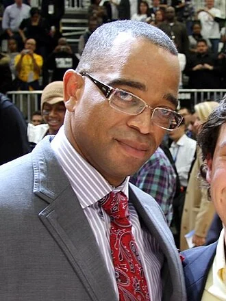 Stuart Scott height profile photo