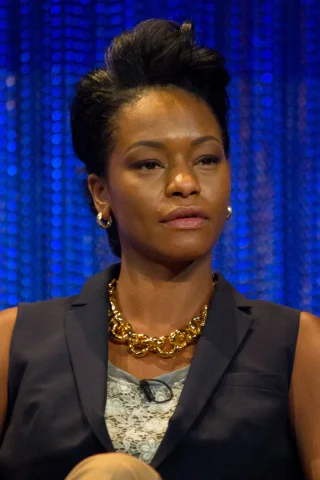 Sufe Bradshaw height profile photo