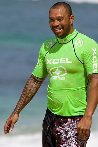 Sunny Garcia height profile photo