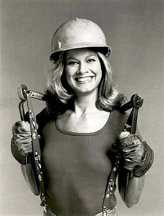 Susan Buckner height profile photo