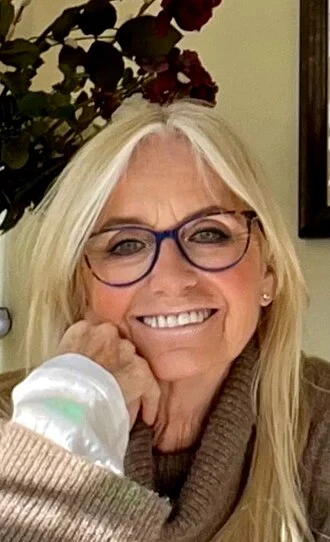 Susan George (actress) height profile photo