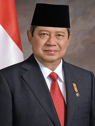 Susilo Bambang Yudhoyono height profile photo