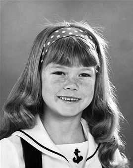 Suzanne Crough height profile photo