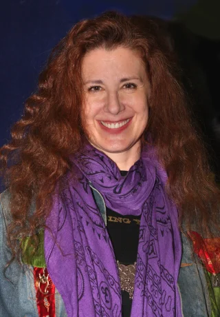 Suzie Plakson height profile photo