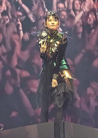 Suzuka Nakamoto height profile photo