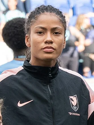 Sveindís Jane Jónsdóttir height profile photo