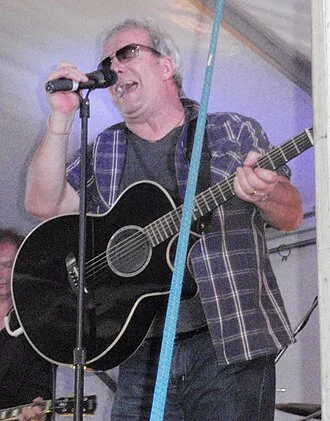 Swanee (singer) height profile photo