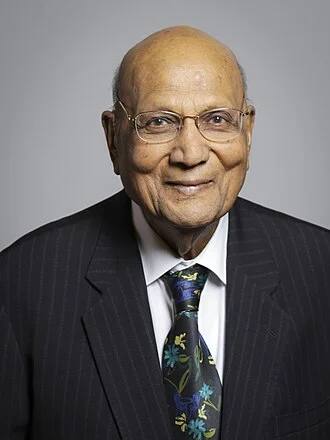 Swraj Paul, Baron Paul height profile photo
