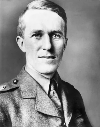 T. E. Lawrence height profile photo