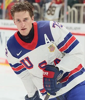 Tage Thompson height profile photo