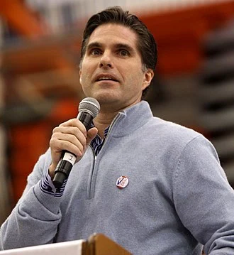 Tagg Romney height profile photo