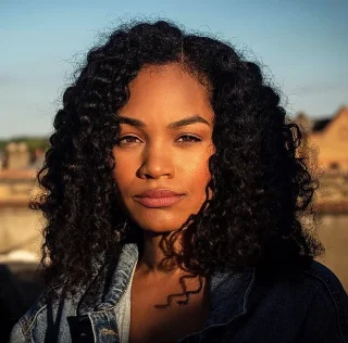 Tahirah Sharif height profile photo