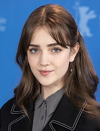 Talia Ryder height profile photo