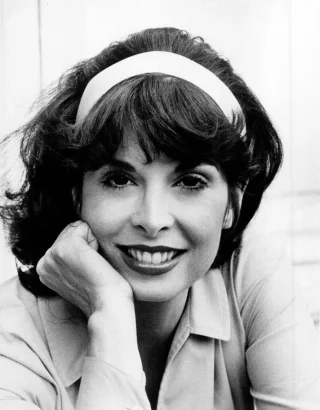 Talia Shire height profile photo