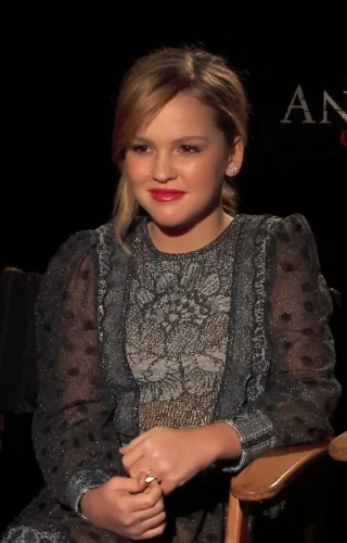 Talitha Bateman height profile photo