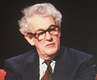 Tam Dalyell height profile photo