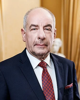 Tamás Sulyok height profile photo
