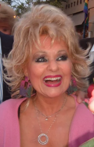 Tammy Faye Messner height profile photo