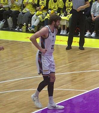 Tanner Groves height profile photo