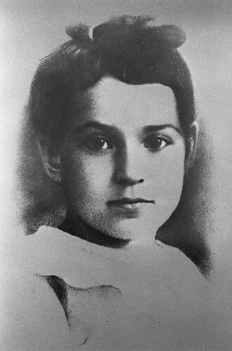 Tanya Savicheva height profile photo