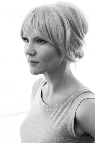 Tara Buck height profile photo