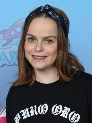 Taryn Manning height profile photo