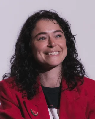 Tatiana Maslany height profile photo