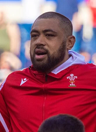 Taulupe Faletau height profile photo