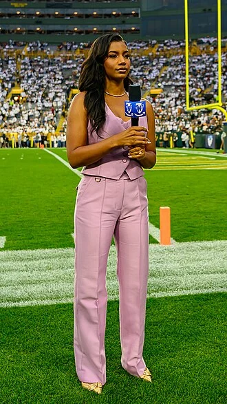 Taylor Rooks height profile photo