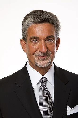 Ted Leonsis height profile photo
