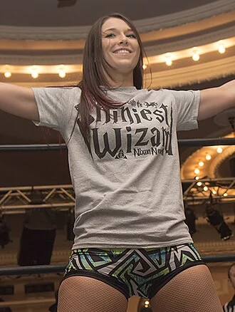 Tegan Nox height profile photo