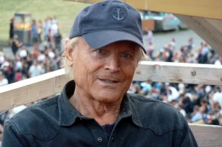 Terence Hill height profile photo