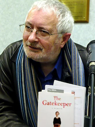 Terry Eagleton height profile photo