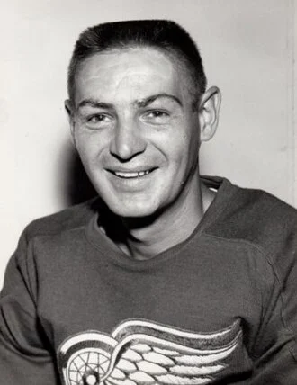 Terry Sawchuk height profile photo
