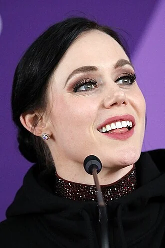 Tessa Virtue height profile photo