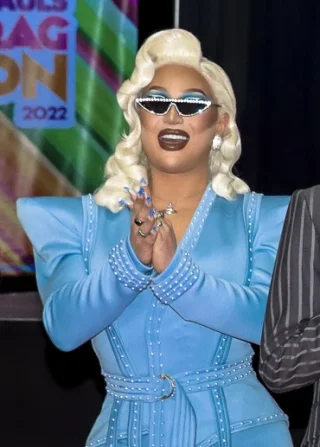 The Vivienne height profile photo