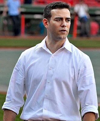 Theo Epstein height profile photo