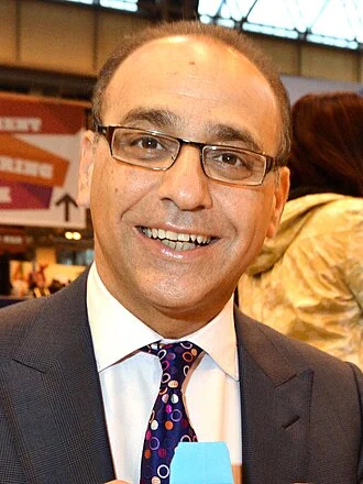 Theo Paphitis height profile photo