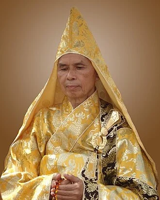 Thích Nhất Hạnh height profile photo