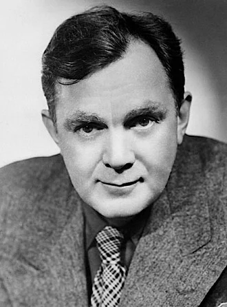 Thomas Mitchell (actor) height profile photo